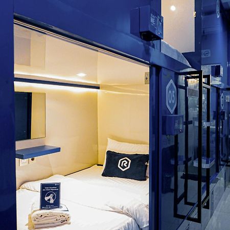 Hotel Rosalyne Sleepbox Tugu 2 Yogyakarta Exterior foto